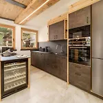 Apartamento Iron Wood